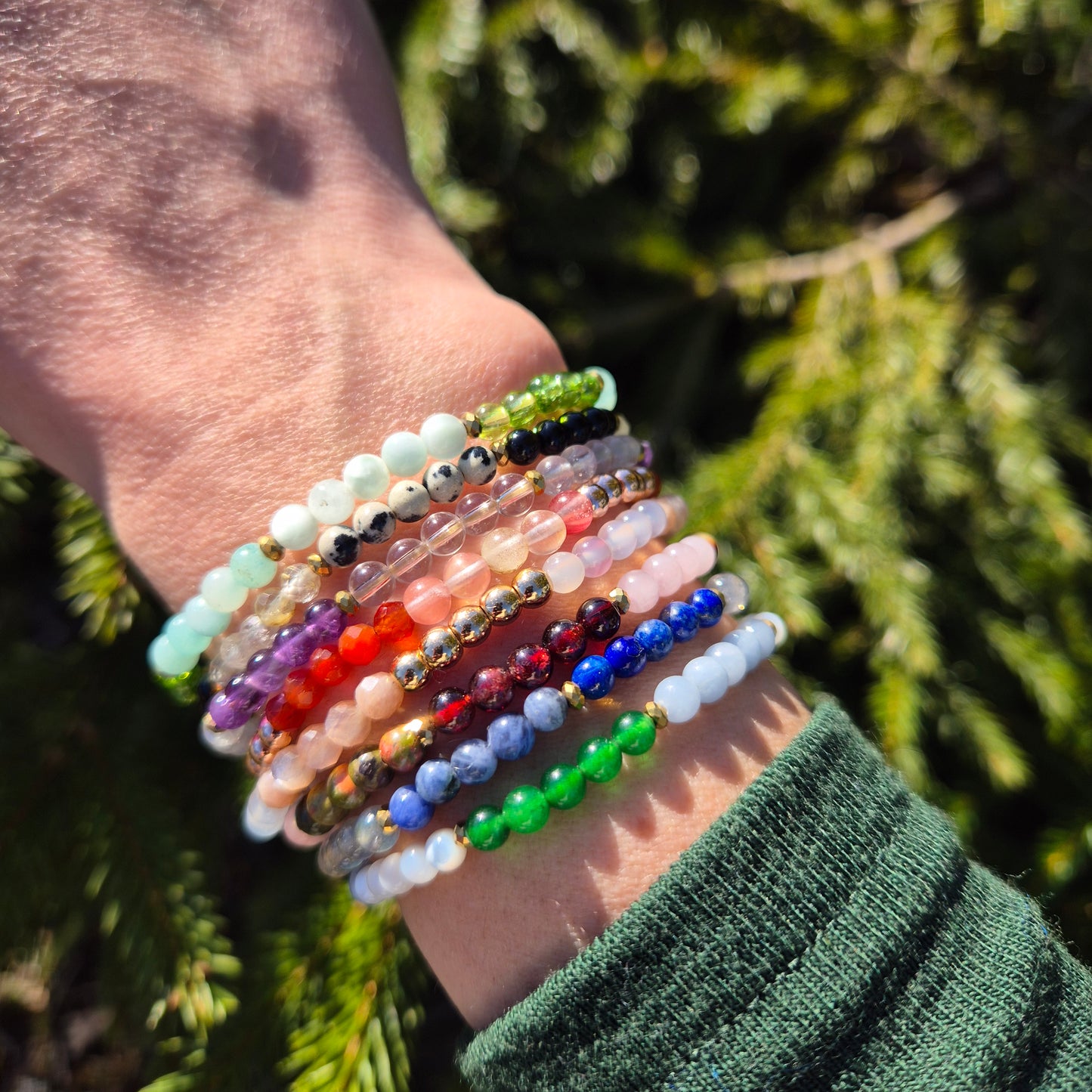 SOLKYSSET VARME Petite armbånd Hematite, Sunstone, Opalite
