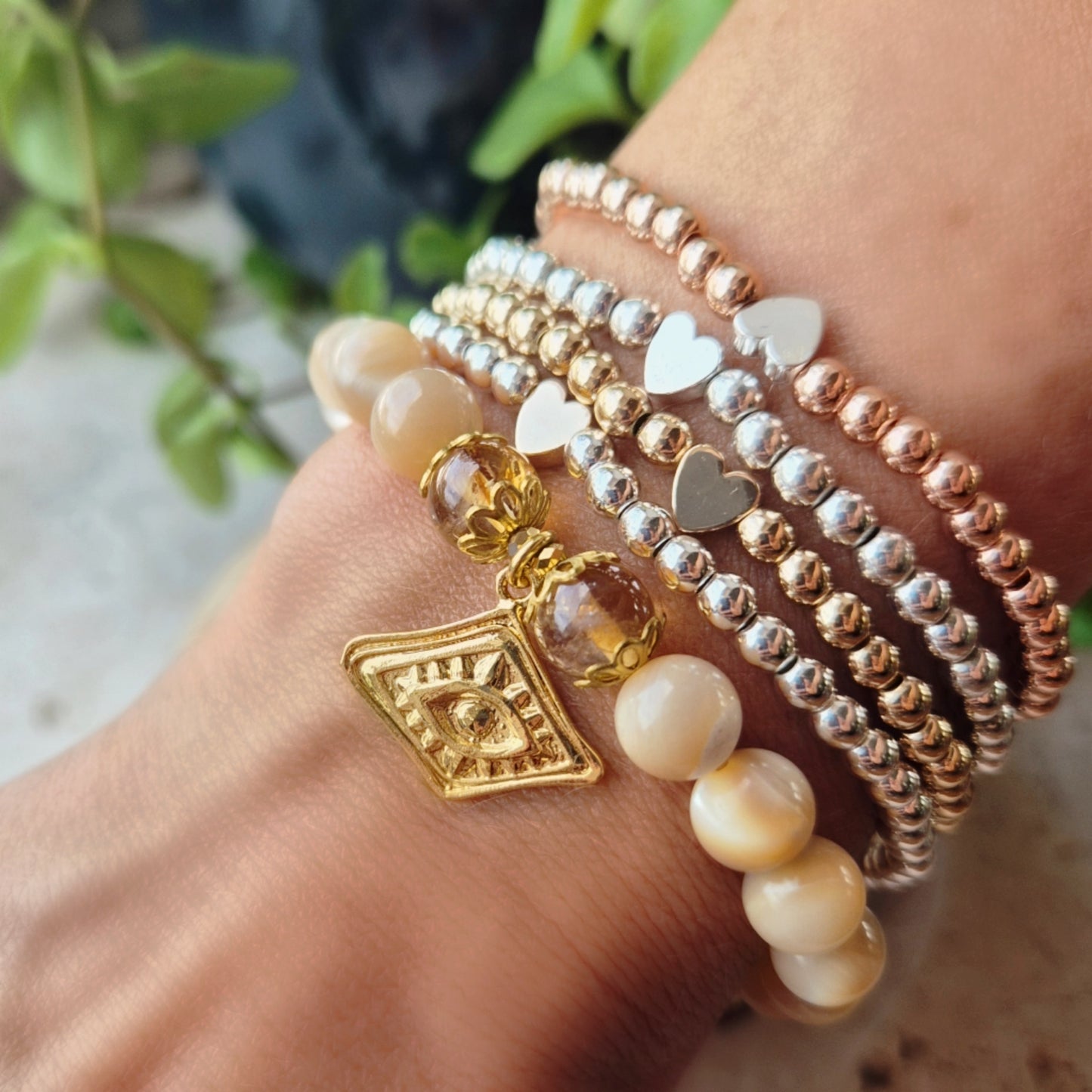 TILLIT Petite Hematite
