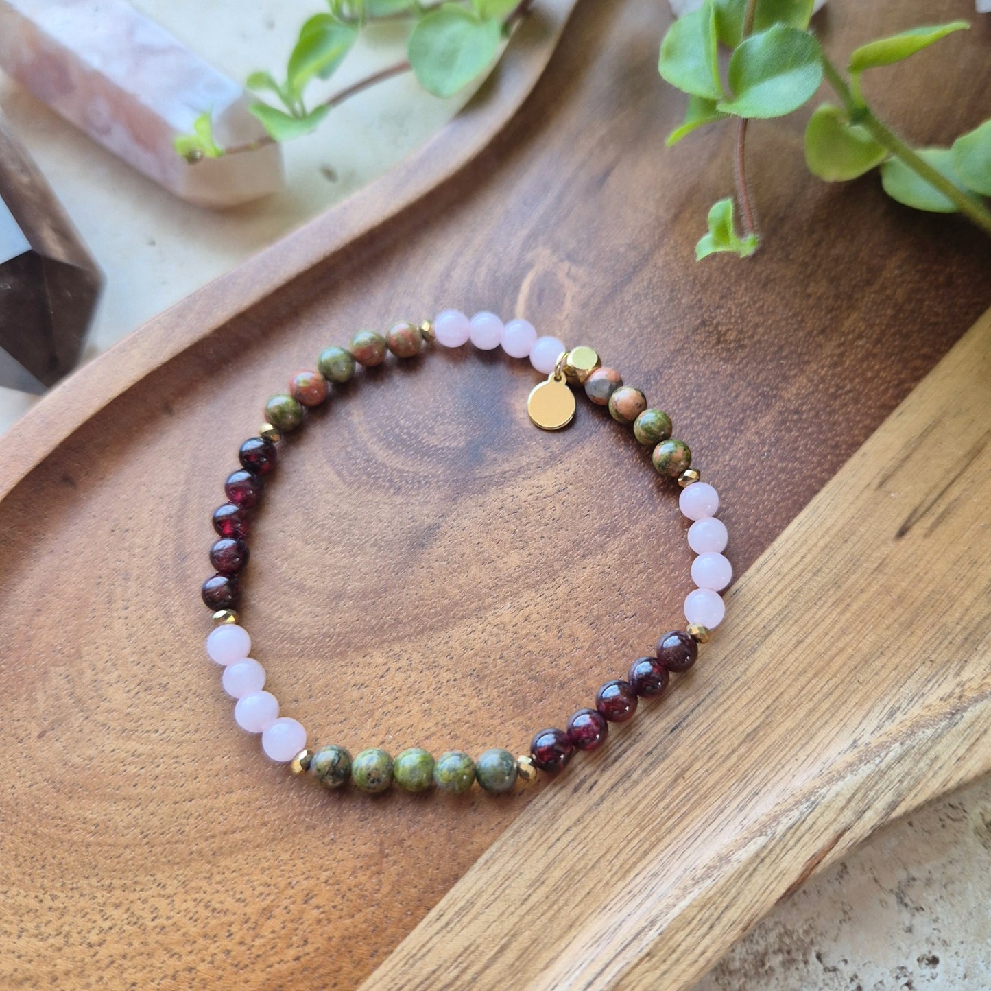 KJÆRLIG BALANSE Petite armbånd Garnet, Unakite, Rose Quartz