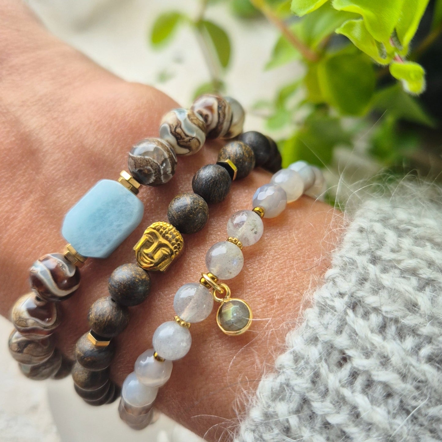 BEROLIGENDE LYKKE armbånd Tibetan Agate, Aquamarine - bergamott DESIGN