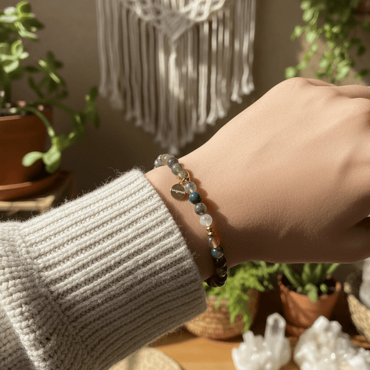 HELENDE OVERFLOD Petite | Vekst | Indre styrke - bergamott DESIGN