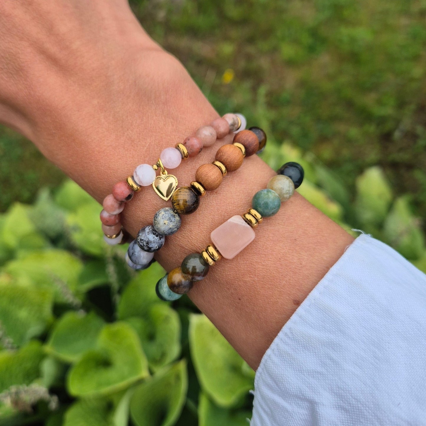 JORDNÆR STYRKE armbånd Dendritic Agate, Tigers Eye, Sandalwood - bergamott DESIGN