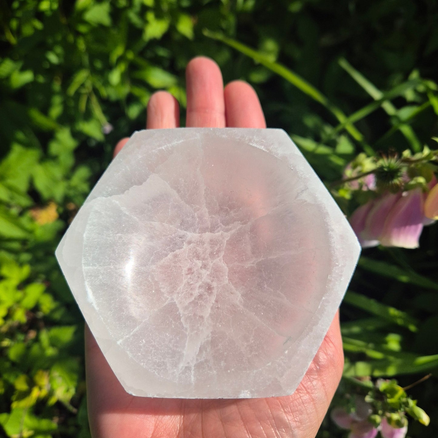 SELENITE HEKSAGONAL SKÅL 10mm - bergamott DESIGN