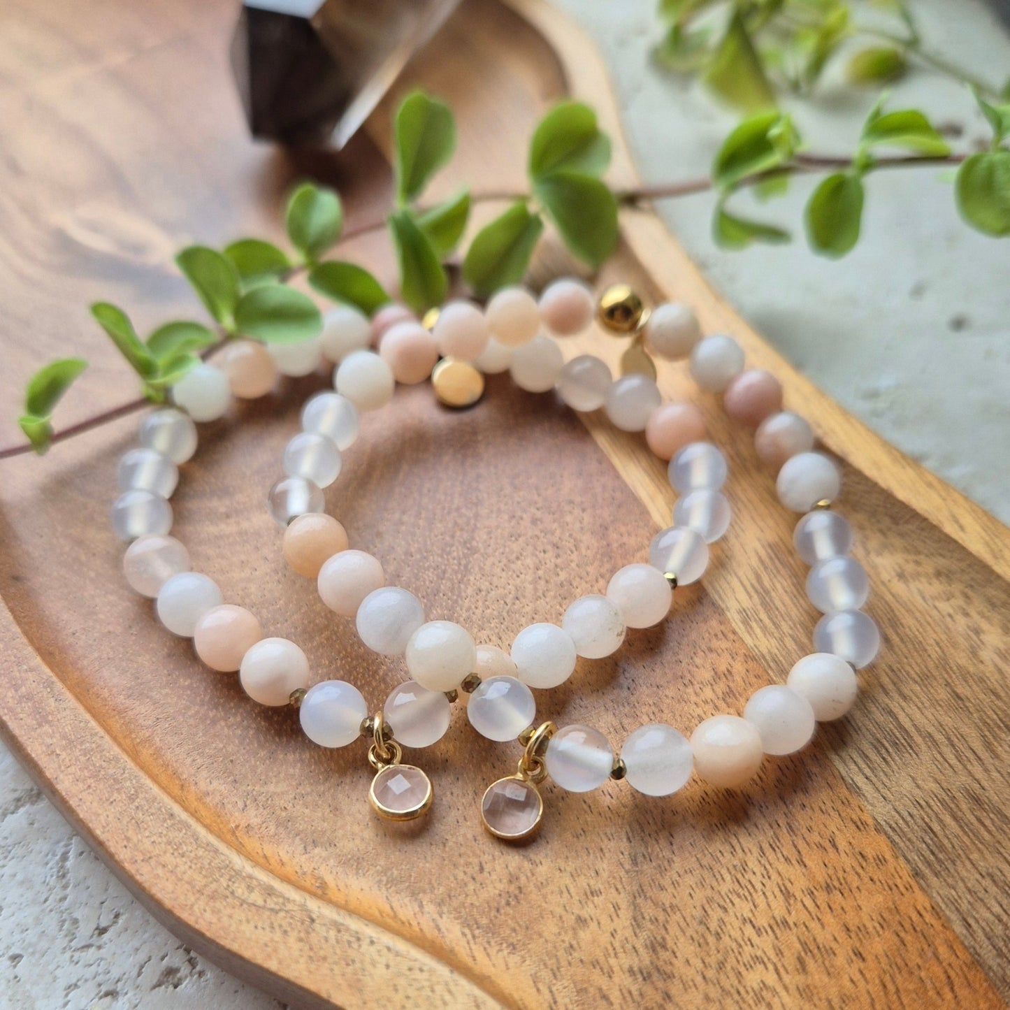 SOLGLØD armbånd Peach Aventurine, White Agate, Rose Quartz - bergamott DESIGN