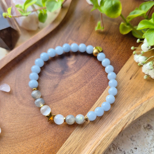 FRIGJØRENDE KLARHET armbånd Angelite, Labradorite, Selenite - bergamott DESIGN