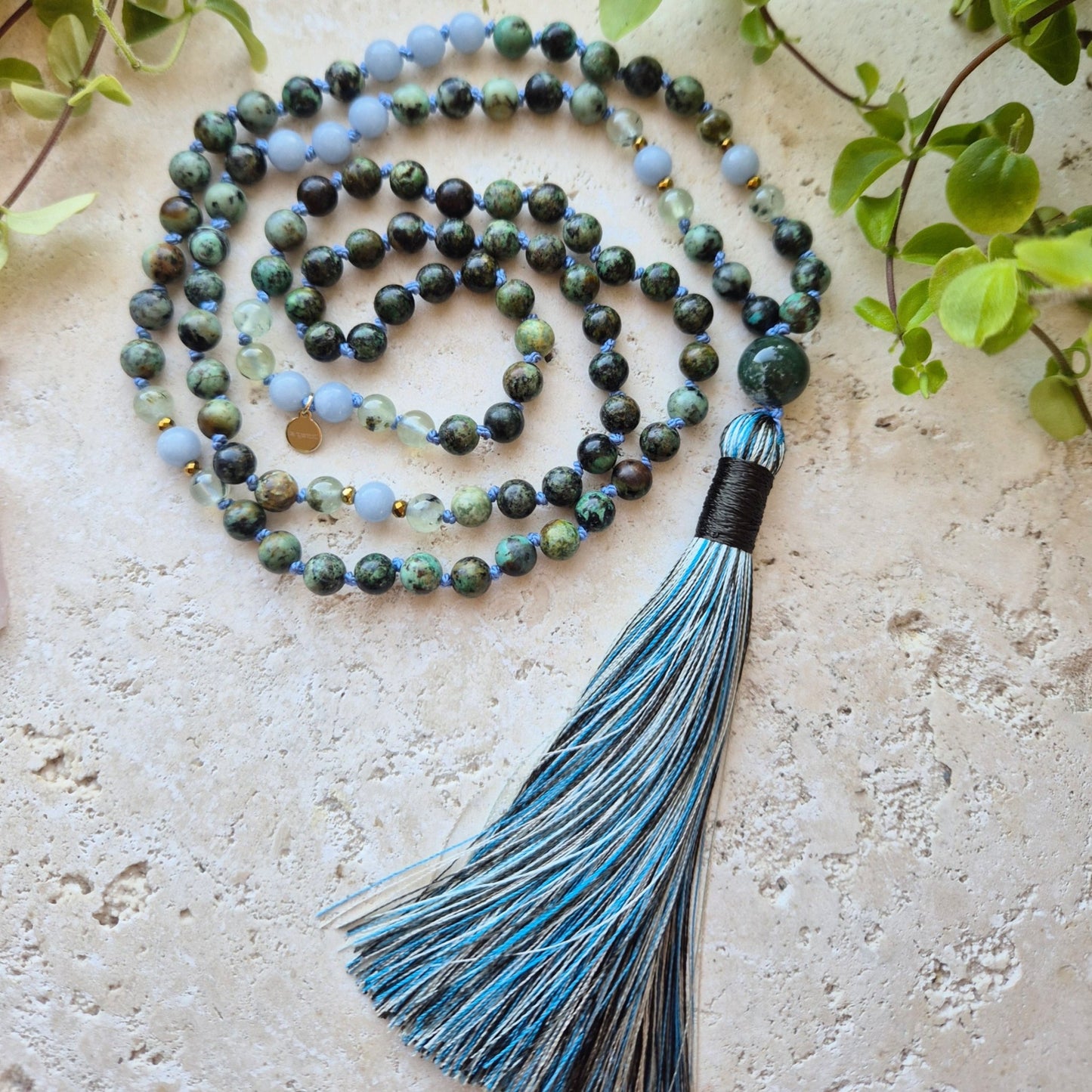 HVA VENTER JEG PÅ mala African Turquoise, Angelite, Prehnite, Moss Agate - bergamott DESIGN