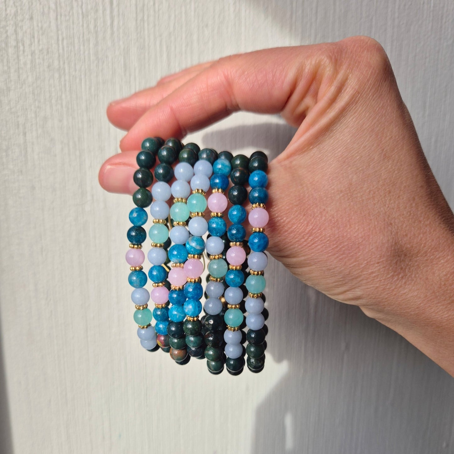 INDRE VEKST armbånd Bloodstone, Angelite, Apatite, Kunzite, Amazonite - bergamott DESIGN