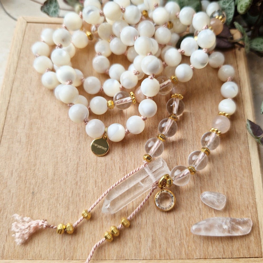 MITT PERSPEKTIV mala Mother of Pearl Clear Quartz Moonstone - bergamott DESIGN