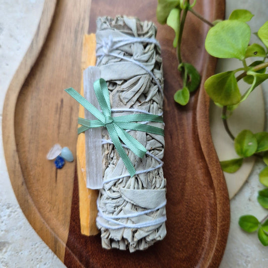 NY START BASIS rensesett m/ Hvit Salvie, Palo Santo, Selenite stav Smudging - bergamott DESIGN