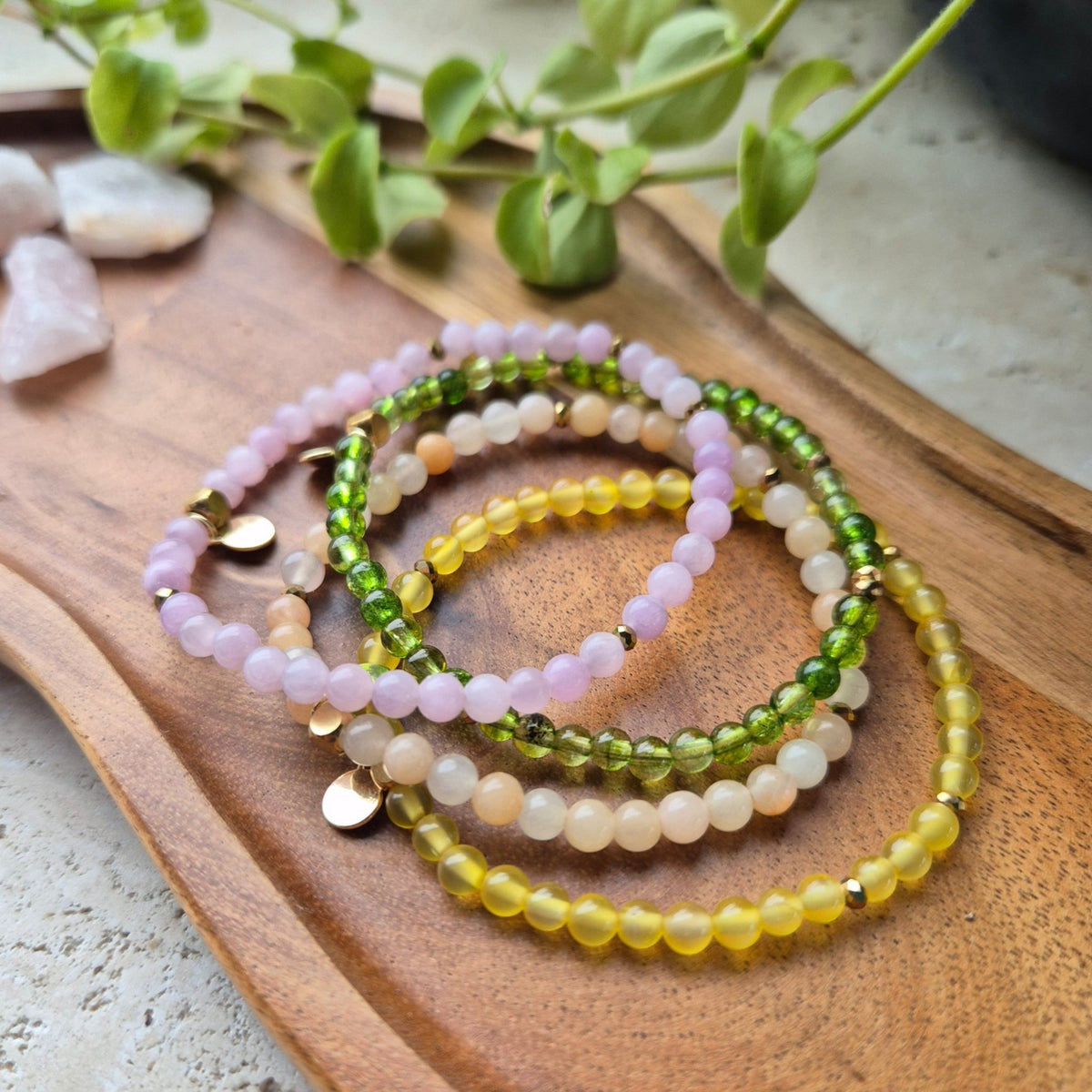 RENSENDE FOKUS Petite armbånd Peridot - bergamott DESIGN