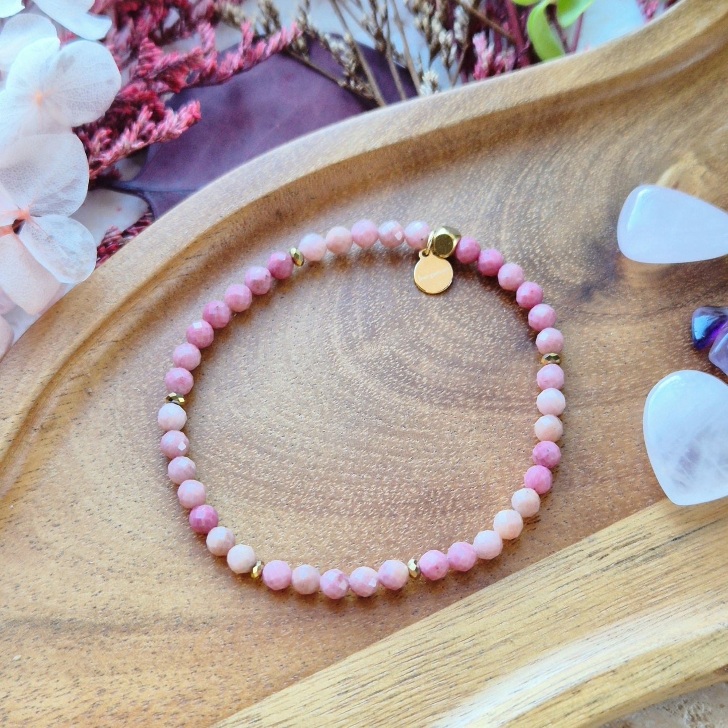 TRYGG KJÆRLIGHET Petite armbånd • Kjærlighet • Selvfølelse • Indre ro - bergamott DESIGN